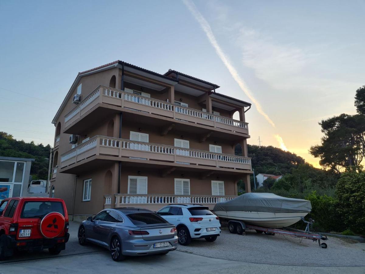 Apartments Nada Mundanije Kültér fotó